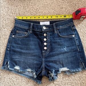 Current Elliott Women's Denim Shorts with exposed buttons sz 26